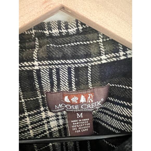 Moose Creek Altered Distressed Cropped Plaid Flannel - Picture 3 of 4